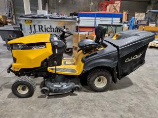 Cub Cadet XT2 Enduro Series Ride On Lawnmower