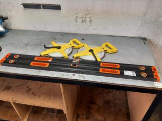 2 x Levels and 2 x Tape Measures