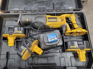 DeWalt 18V Reciprocating Saw DC385, w/ Accessories, Faulty Charger?