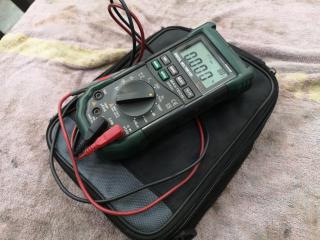 Mastech MS8229 Digital Multimeter w/ Case