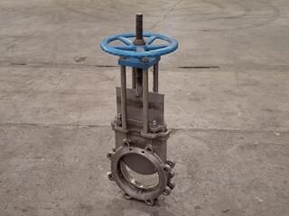 Manual gate valve