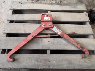 Industrial Barrel Lifter by Stratalign