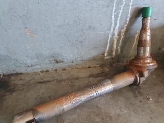 Ford 4600 Stub Axle  - Right Hand