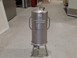 Filtration Technology FET12L2 Stainless Steel Pressure Vessel