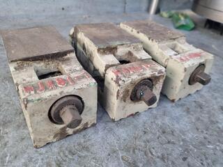 3x Sliding Screw Jacks