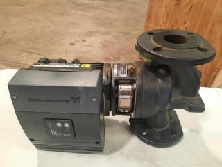 Grundfos Three Phase Motor and Inline Single Stage Pump