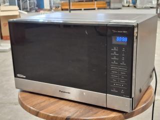 Panasonic Genius Sensor 1100W Microwave Oven