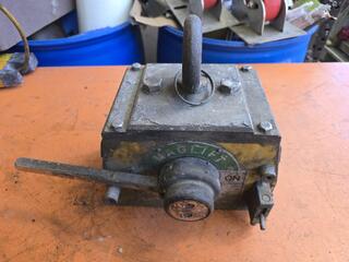 Magnetic Crane Lift