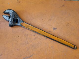 Crescent Vintage 24", 600mm, Adjustable Wrench