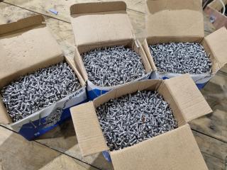 4.2x13mm Philips Head Self Drilling Metal Screws