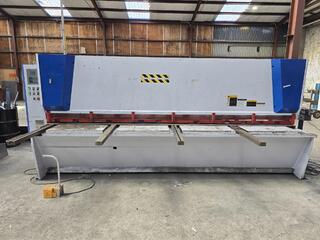 Yawei 4 Metre Hydraulic Guillotine