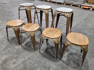 7x Vintage Styled Stools