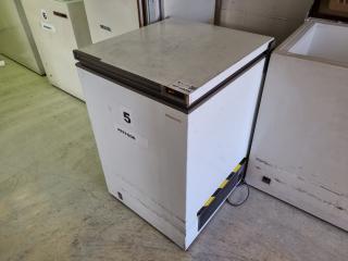 Fisher and Paykel Chest Freezer