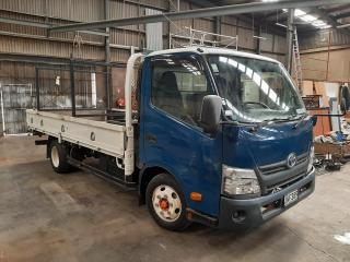 2012 Toyota Dyna Flatdeck Scaffolding Truck