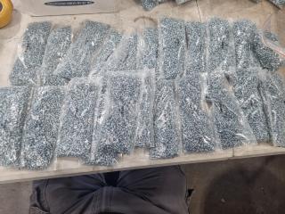 21,000x M3x8mm Philips Head Srews