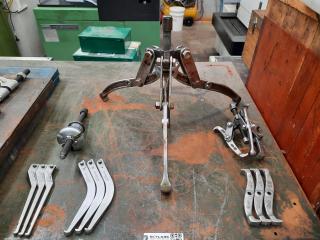 3 x Varrying Gear Pullers