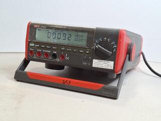 UNI-T UT804 bench multimeter