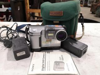 Vintage Sony Digital Mavica MVC-FD88 1.3mp Camera, Faulty Screen