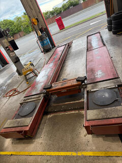 Ravaglioli Vehicle Wheel Alignment Hoist