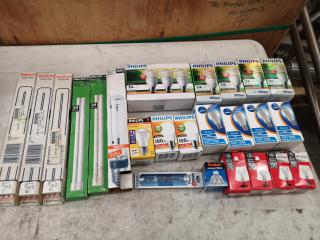 24x Assorted Flourecent, Incandescent, Halogen, & Radium Light Bulbs