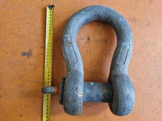 25-Ton Bow Shackle