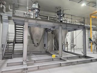 2 x Screw Belt Vacuum Dryers in Frame